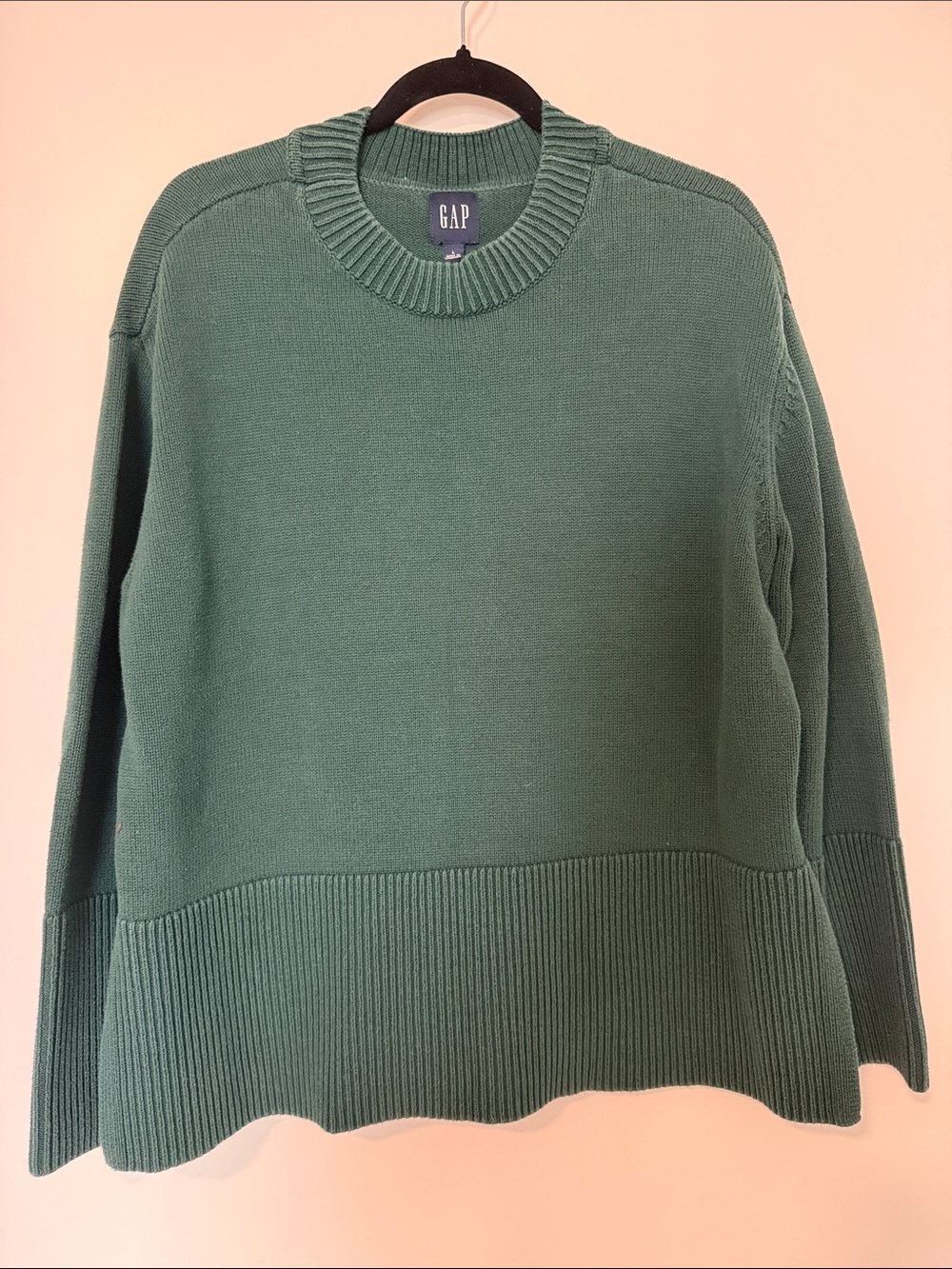 GAP Women's Crewneck Sweater in Forest Green